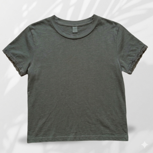 T-shirt a scatoletta dett. Manica
